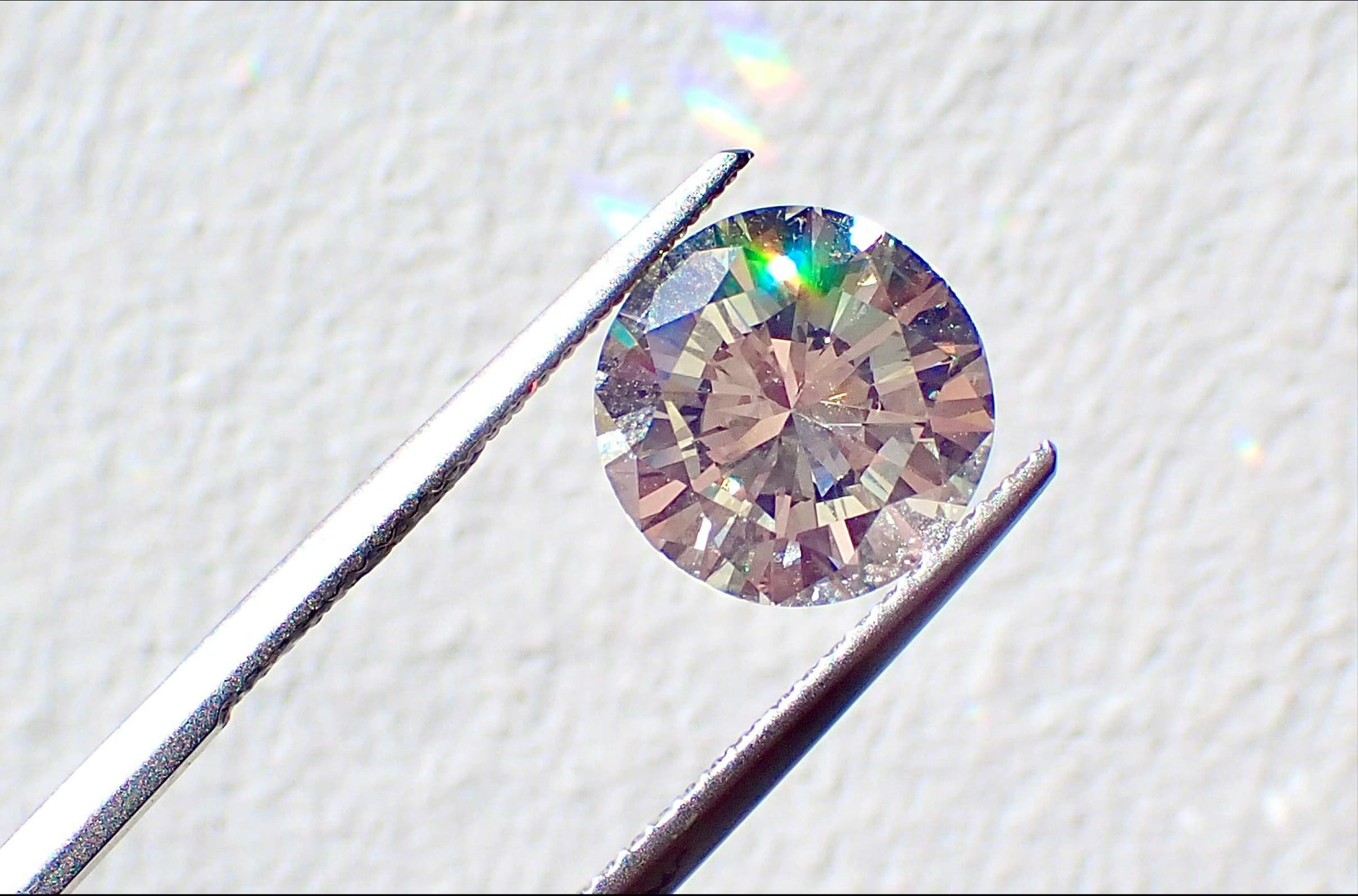 Colour Diamonds, Gold & Precious Metals